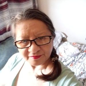 Meet your Posher, Genevieve